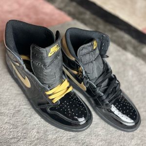 Men’s Jordan 1 High OG Black Metallic Gold